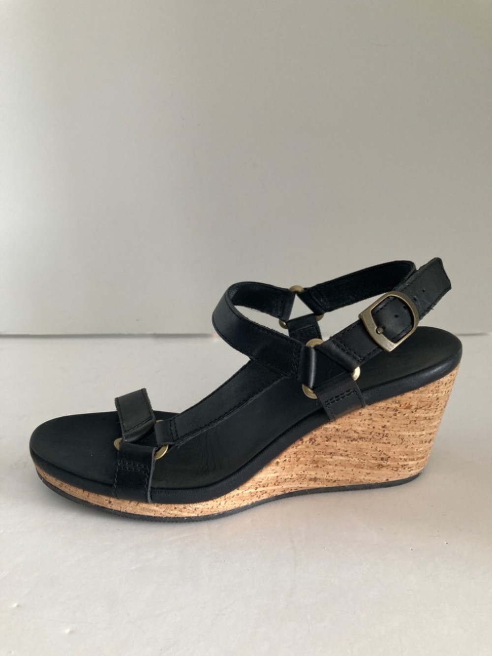 Teva Arrabelle Universal Wedge Sandals Black Leather Cork Wedge Heel Women's 7.5